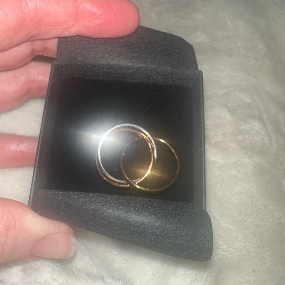 Classic Three-Tone Gold, Rose Gold, Silver Triple Ring - Women Jewelry - Picture 3 of 4
